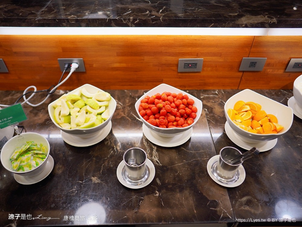 康橋大飯店 高雄住宿 康橋商旅三多分館 早餐 宵夜 吃到飽 康橋商旅據點 介紹