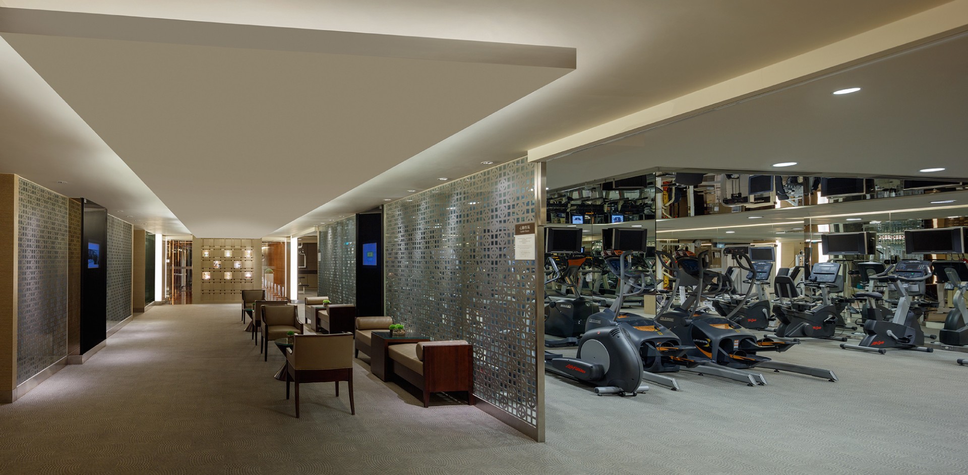 台北飯店-晶華酒店 買住宿送餐飲優惠 兒童遊戲室x浪漫星光泳池電影院 大班廊雅逸居開箱 享受城市親子輕旅行