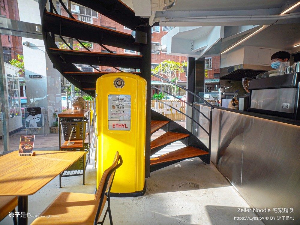 宅樂麵食 zeller noodle 台中美食 牛肉麵 菜單 宅樂建國店 露營風早午餐 網美文青 麵食小吃
