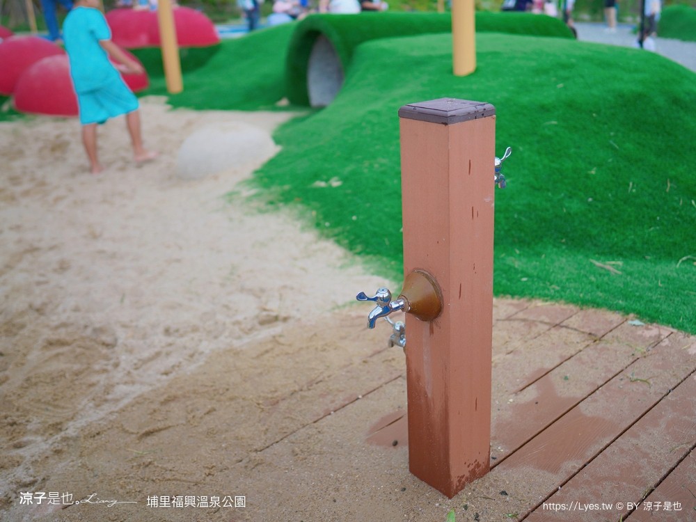 福興溫泉區親子共融公園 埔里 日式溫泉公園 南投景點 溫泉主題 埔里親子公園 泡腳池 攀爬網 沙坑 親子景點