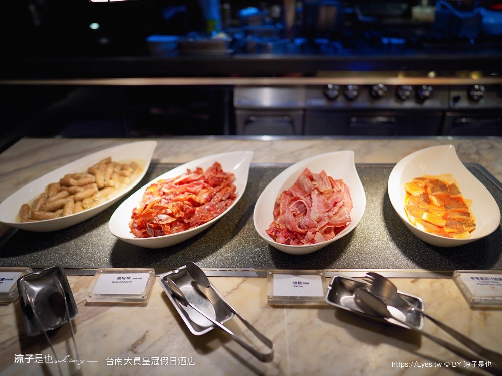 台南 大員皇冠假日酒店 台南安平住宿 親子飯店 泳池 安平 早餐 自助餐 海景房