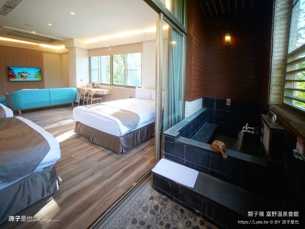 關子嶺富野溫泉會館 台南溫泉飯店 泥漿溫泉 台南親子住宿 泳池戲水區 房價優惠 房型 早餐 和式 開幕 關子嶺泡湯 大眾泡湯池 游泳池 親子家庭房