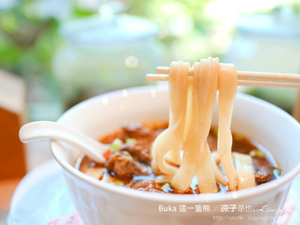 BUKA這一隻熊 菜單 台中早午餐 森林系花園餐廳 北屯景觀餐廳 咖啡館 日式雜貨 台中下午茶