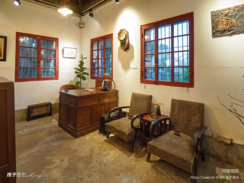 河岸咖啡 菜單 台南景點 安平古蹟 咖啡館 台南運河安平海關 Riverbank café