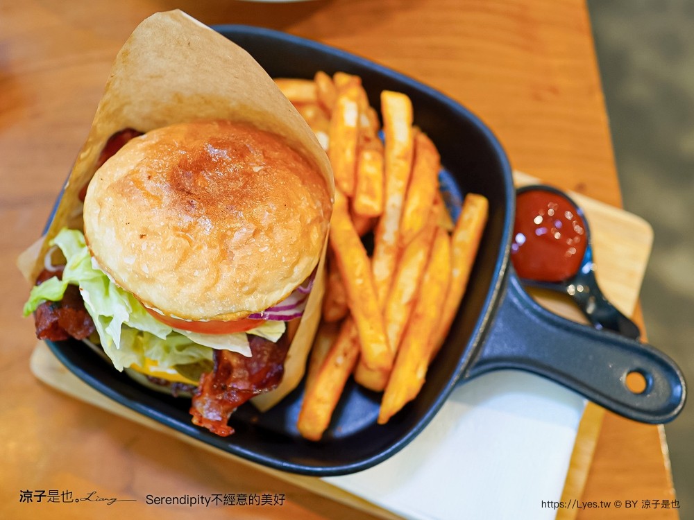 serendipity 不經意的美好 菜單 台南美食 蝸牛巷餐廳 老宅 朱熹漢堡 新品牌 小吃 義大利麵