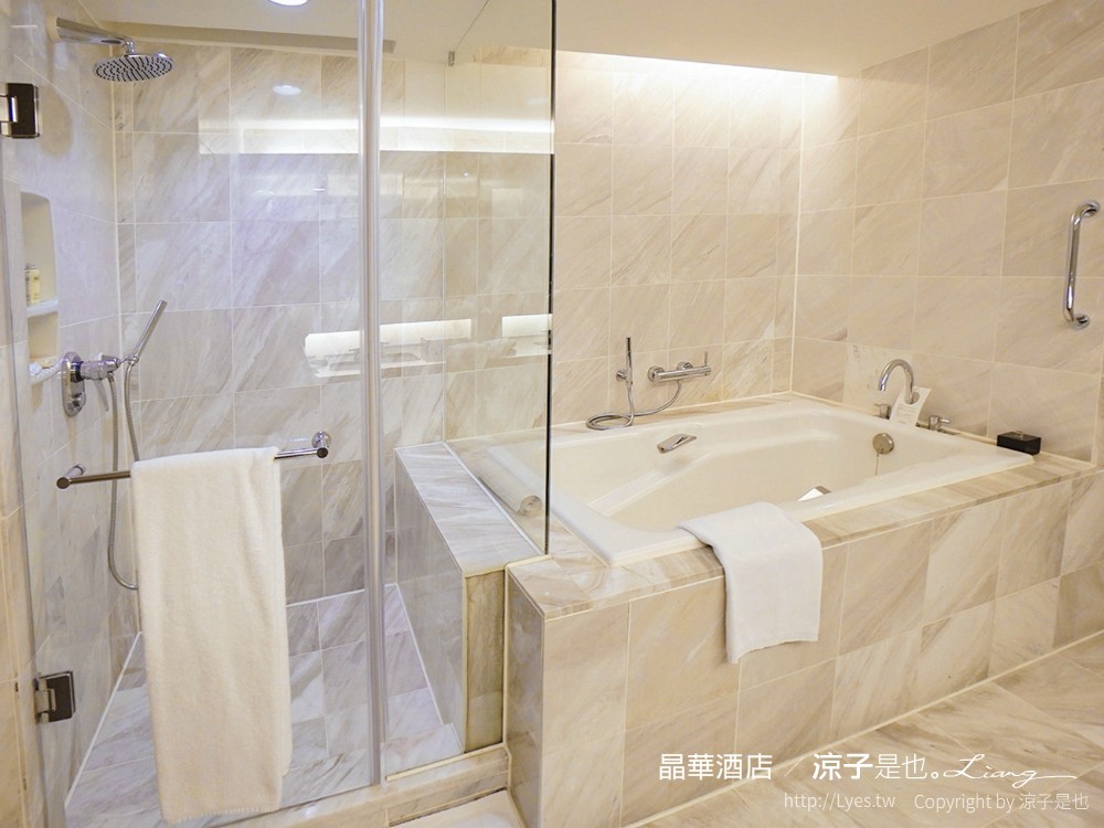 台北飯店-晶華酒店 買住宿送餐飲優惠 兒童遊戲室x浪漫星光泳池電影院 大班廊雅逸居開箱 享受城市親子輕旅行