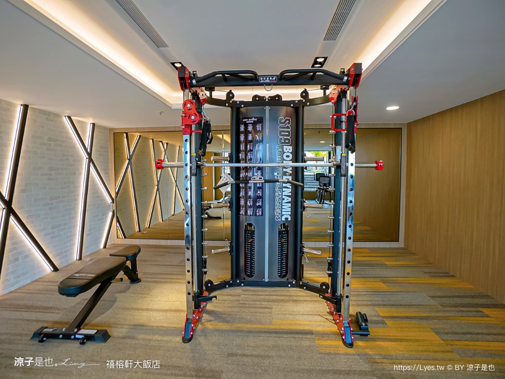 禧榕軒大飯店 台南新開幕 火車站住宿飯店 雙人房 四人房 家庭房 房型開箱 頂樓空中花園泳池 房價