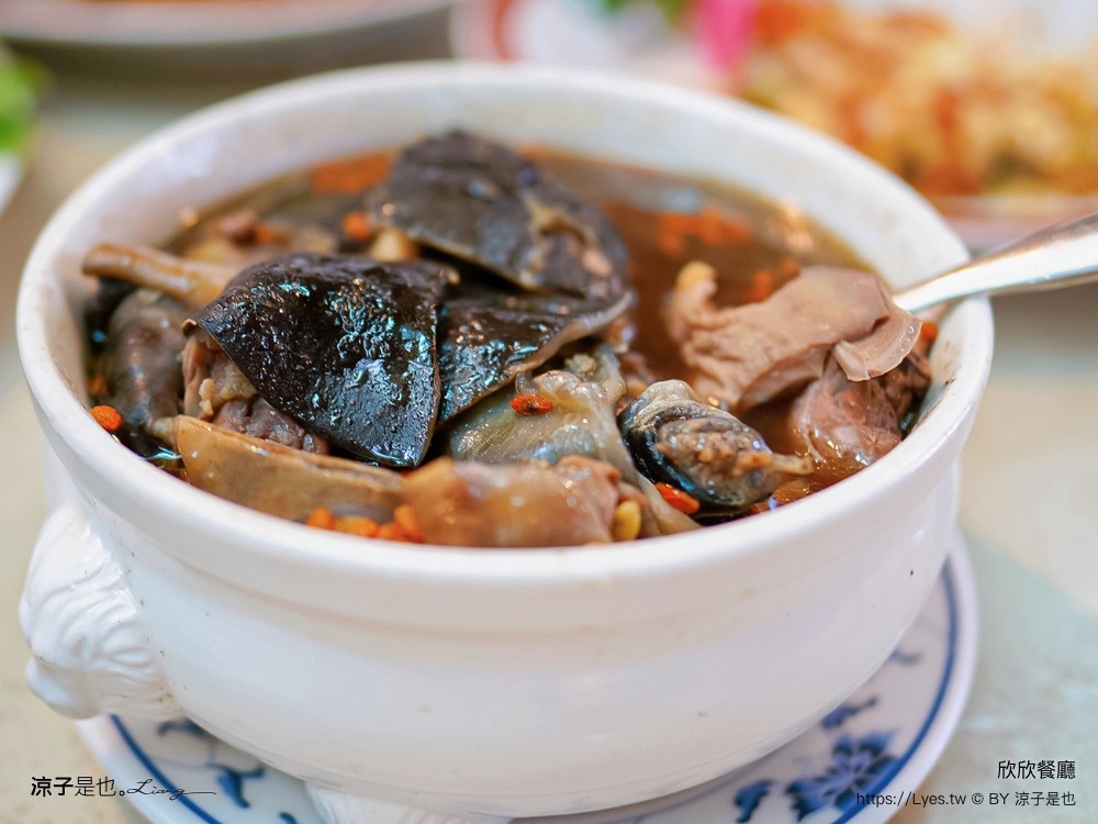 欣欣餐廳 菜單 台南美食 台菜 2022 米其林餐盤 合菜推薦 年菜 阿塗師