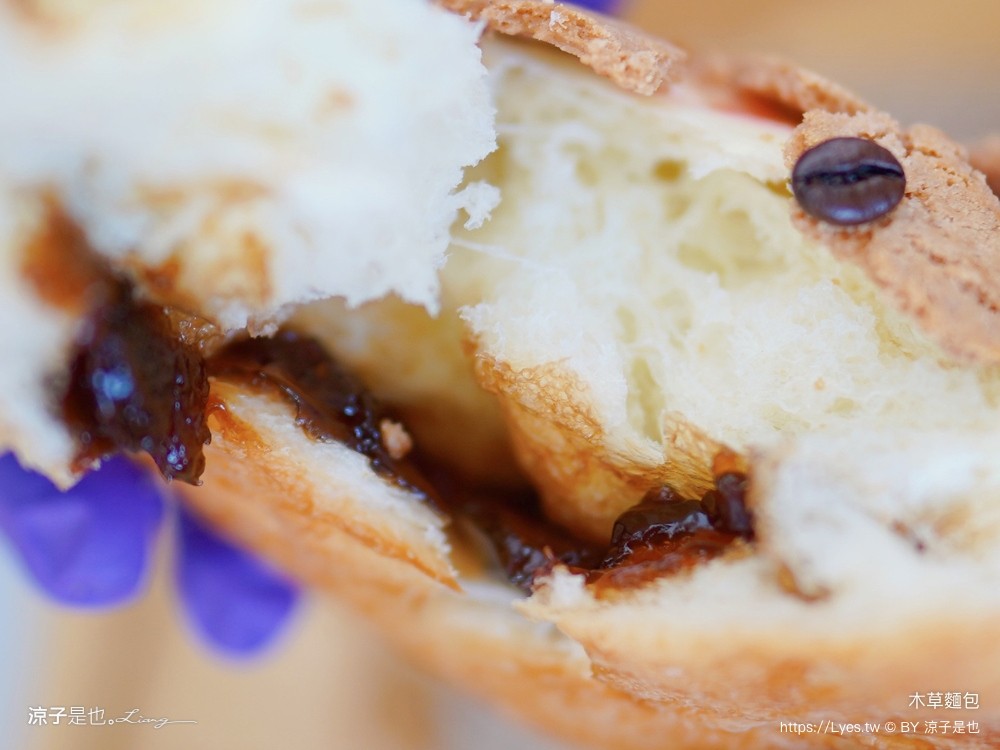 木草麵包 菜單 嘉義布袋美食 生吐司 自有咖啡 拿鐵 爆漿流心Q麻糬 漁市場