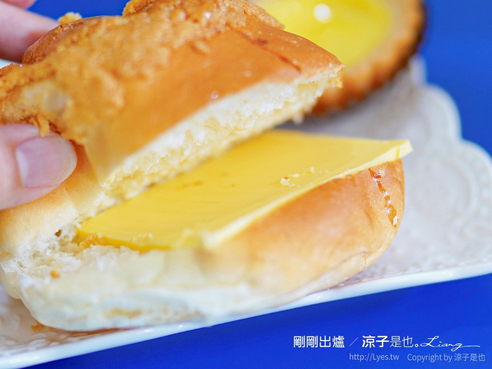 剛剛出爐 菜單 港式茶餐廳 台中早午餐 北屯美食 菠蘿油 豬扒包