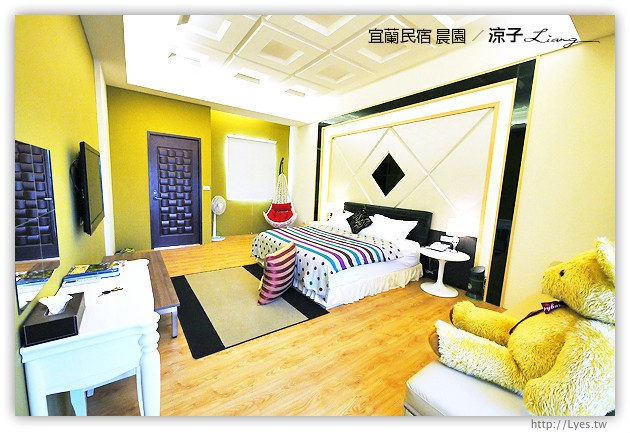 宜蘭民宿-晨園民宿-靠近傳藝中心，每間房都有陽台可以放空的宜蘭民宿