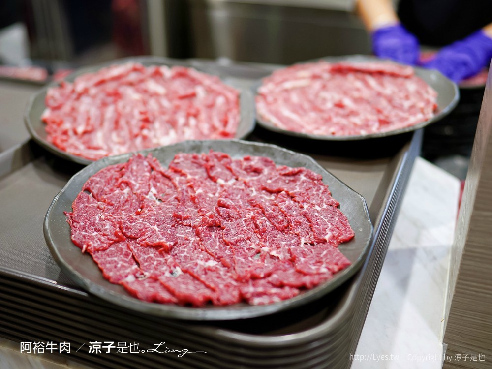阿裕牛肉涮涮鍋崑崙店 菜單 台南美食 牛肉湯 溫體牛肉火鍋 奇美博物館 十鼓糖廠 美食餐廳