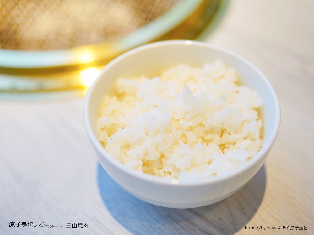 三山燒肉 輕井澤燒肉品牌 台中新開幕餐廳 訂位方式 菜單價位 日本和牛 烤肉餐廳 壽星 慶生優惠