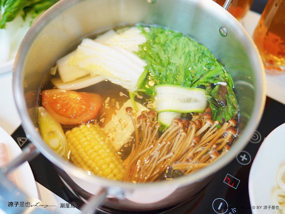 涮屋馬 菜單 新開幕 屋馬火鍋品牌 試營運 個人鍋物 和牛套餐 訂位 停車 台中火鍋餐廳 新光三越美食 和牛套餐 訂位 停車 台中火鍋餐廳 新光三越美食