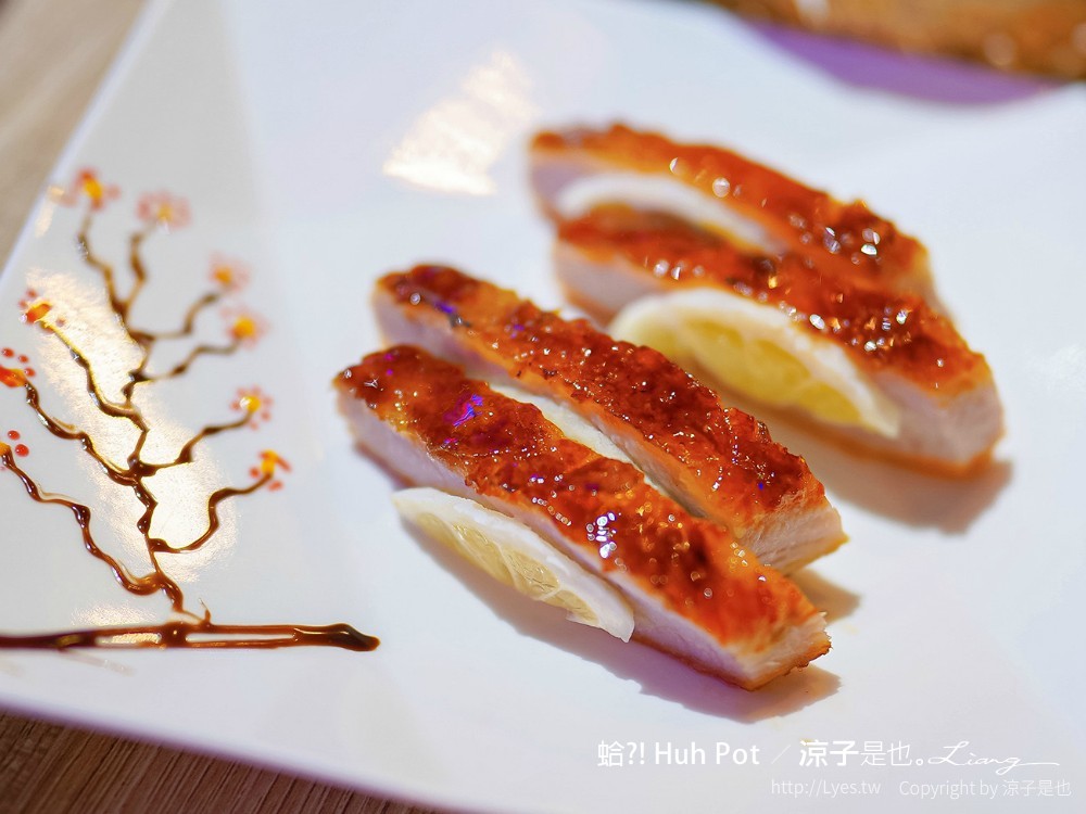 蛤 Huh Pot 菜單 台中公益路美食 火鍋餐廳 浮誇系卜卜蜆蛤蜊火鍋 港式料理