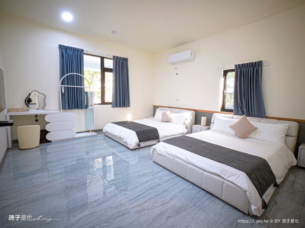 墾丁包棟民宿 屏東住宿 滿州住宿 touch villa 泳池 房型 庭院 卡拉ok 烤肉