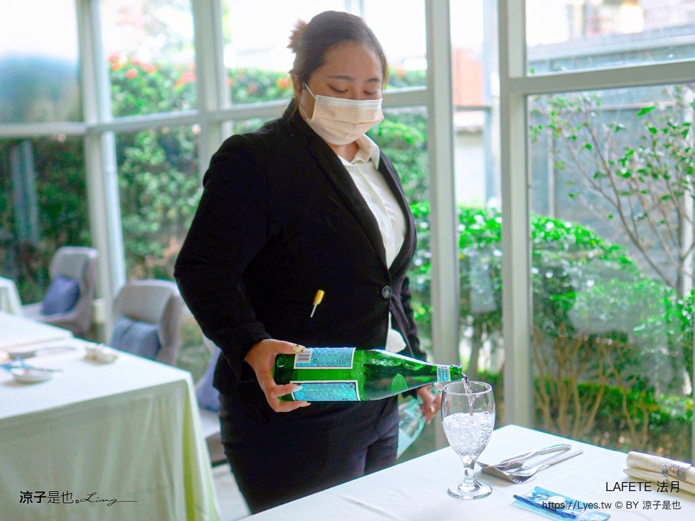 lafete．法月 菜單 台中 法式料理 約會慶生餐廳 玻璃屋 老宅 庭園餐廳 台中西區 景觀餐廳 午間套餐 晚餐 假日套餐 訂位