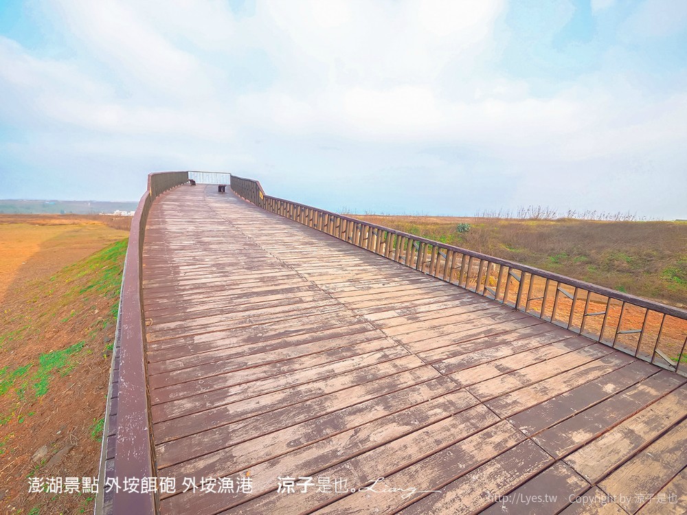 三仙塔 西嶼燈塔 漁翁島燈塔 澎湖景點 外垵餌砲 外垵漁港 聖托里尼 阿瑪菲海岸