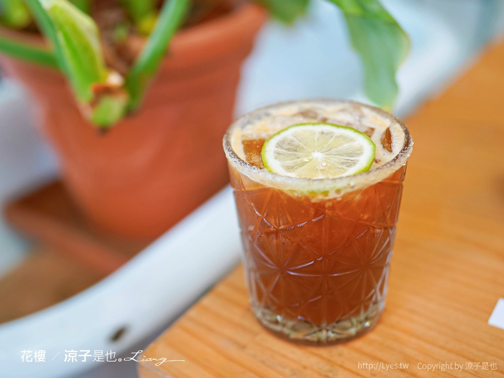 花樓三店 菜單 台南景觀餐廳 義大利麵 咖啡館 正興街 國華街美食 Follow Coffee III