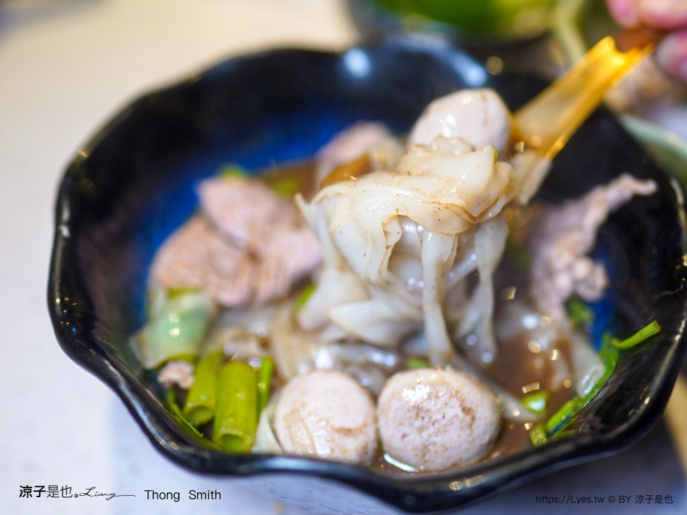 通思密船麵 thong smith 菜單 曼谷船麵 terminal 21 asok 泰國美食 和牛船麵 曼谷必吃