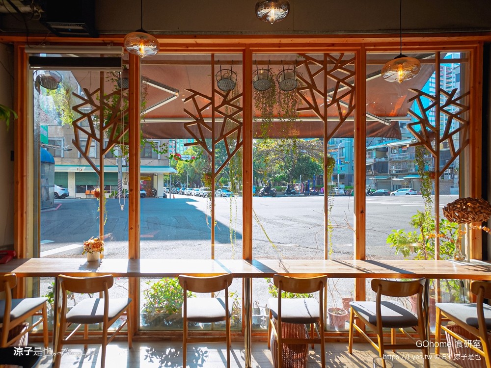 gohome食研室 菜單 早午餐 義大利麵 漢堡 台中美食 台中科博館 森林系 台中早午餐 餐廳