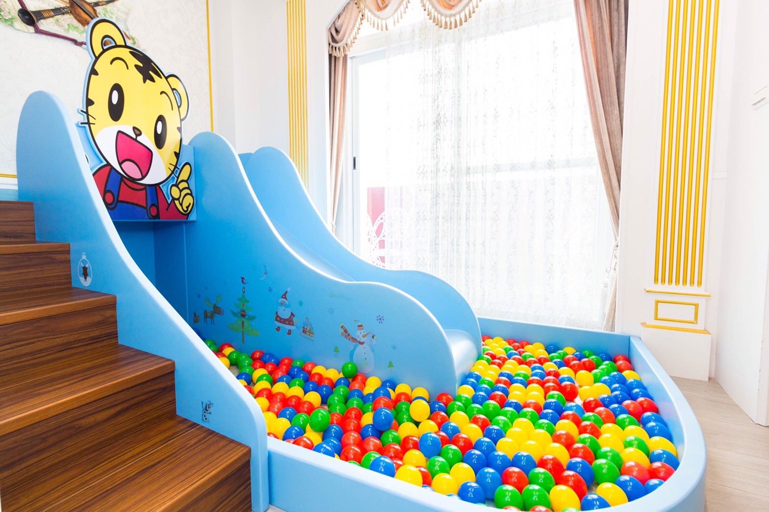 宜蘭-卡布雷莊園 歐洲貴族風的親子民宿 竟有溜滑梯房型 電動車親子設施(文末送住宿券)