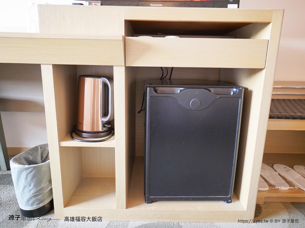 福容大飯店高雄 高雄親子住宿 鹽埕區飯店 捷運站住宿 早餐 房型 四人房 動物園主題房 泳池飯店 健身房