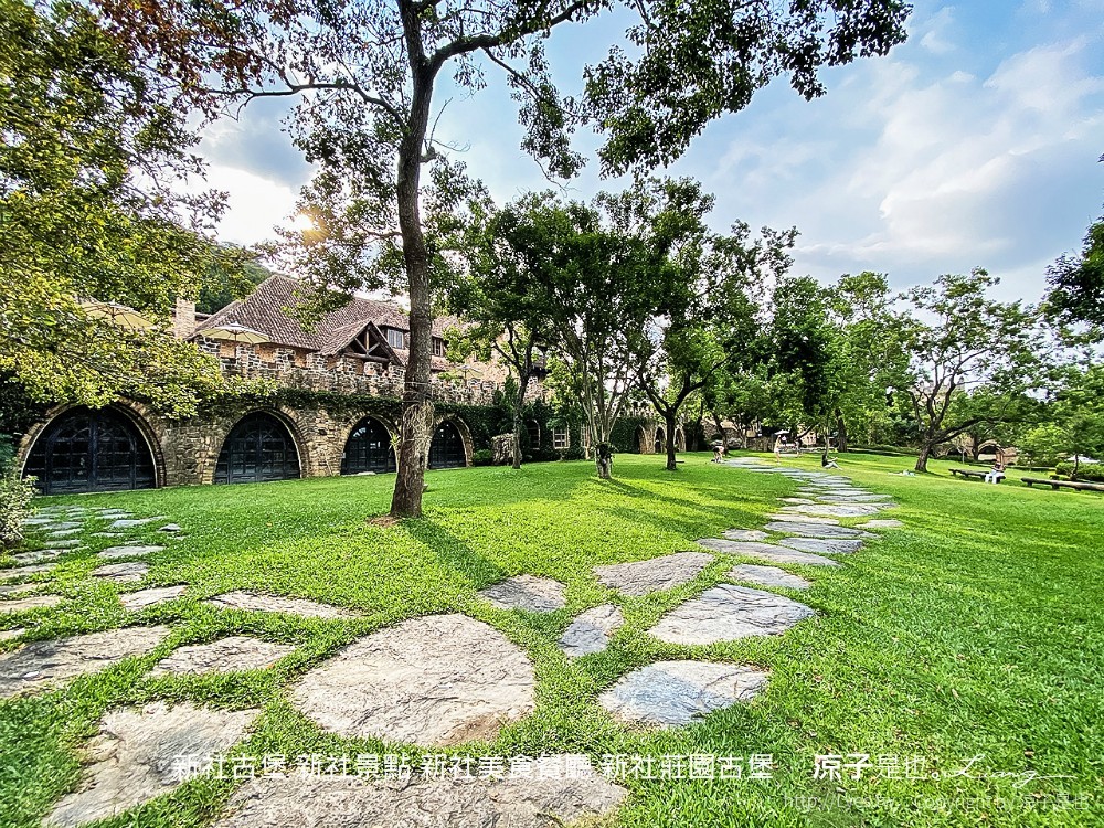 新社景點-新社古堡(附酒莊餐廳菜單) 歐洲森林古堡莊園座落台中新社 童話般的環境氛圍好好拍呀
