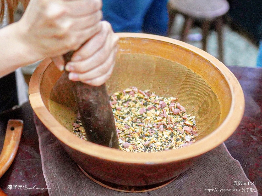 五穀文化村 苗栗 公館景點 親子景點 免門票 陶瓷觀光工廠 親子diy 五穀擂茶 陶瓷彩繪