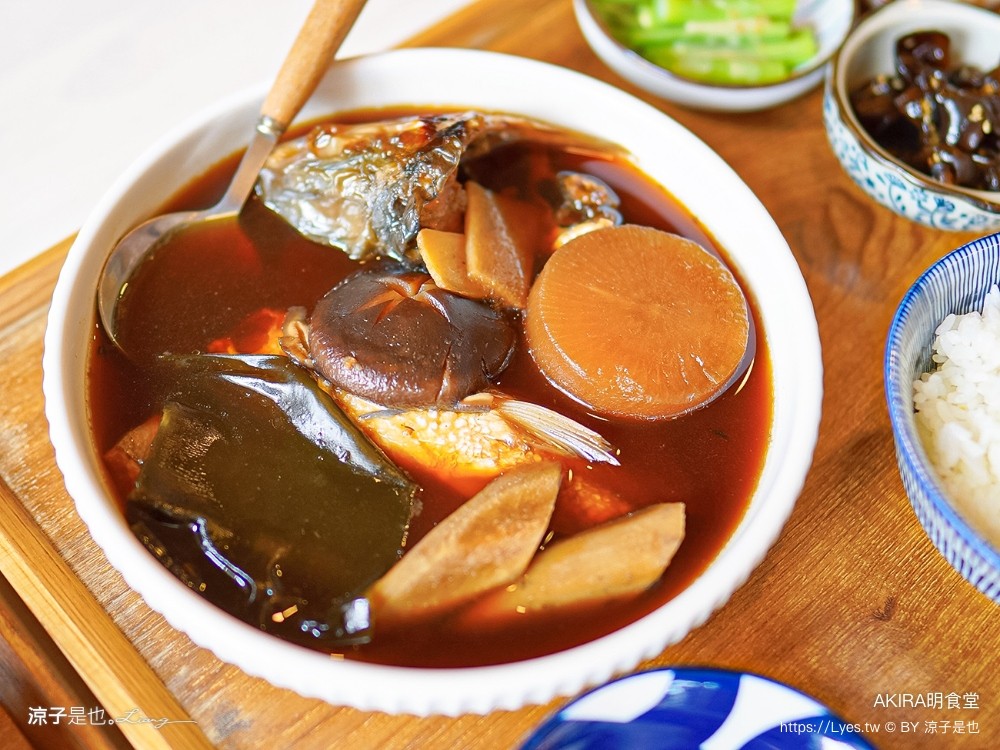 明食堂 日式定食 日式便當 老滷虱目魚肚 炸豬排 akira