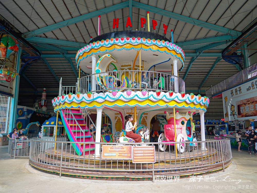 頑皮世界野生動物園攻略 門票優惠 台南親子景點 南台灣動物園 水豚君 長頸鹿 遊樂設施 戲水池