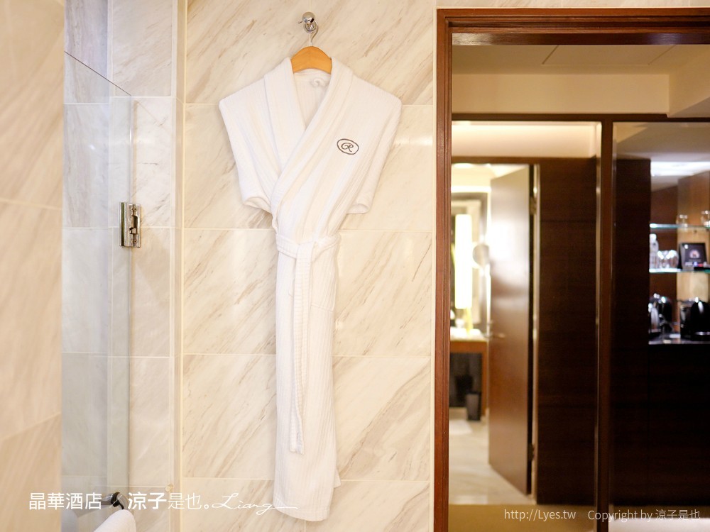 台北飯店-晶華酒店 買住宿送餐飲優惠 兒童遊戲室x浪漫星光泳池電影院 大班廊雅逸居開箱 享受城市親子輕旅行