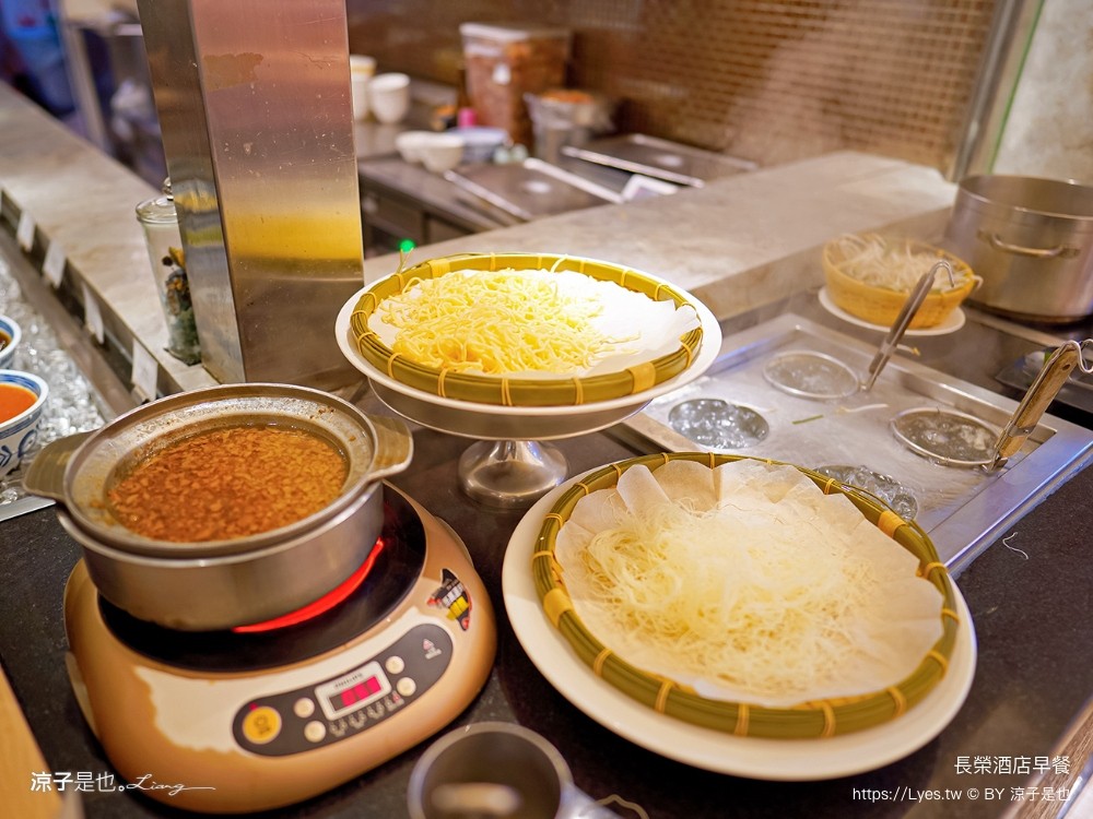 長榮桂冠酒店 台南住宿 台糖長榮台南 游泳池飯店 早餐 評價 親子 遊戲室