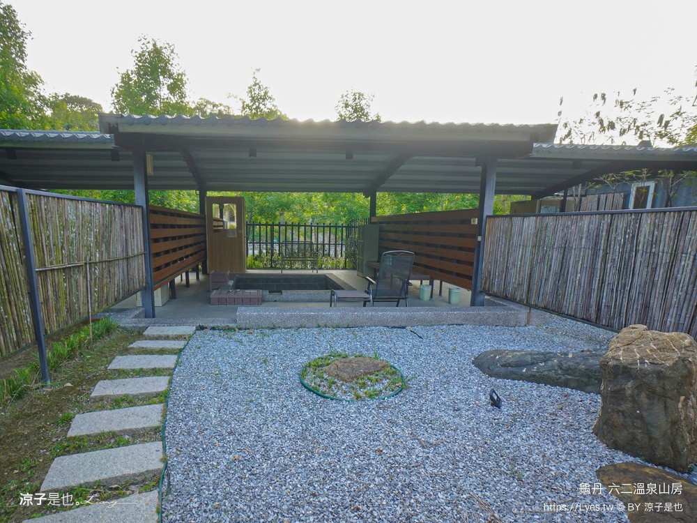 六二溫泉山房 龜丹溫泉住宿 台南溫泉飯店 大眾湯 湯屋 溫水脈衝池 溫水spa按摩池 台南親子住宿