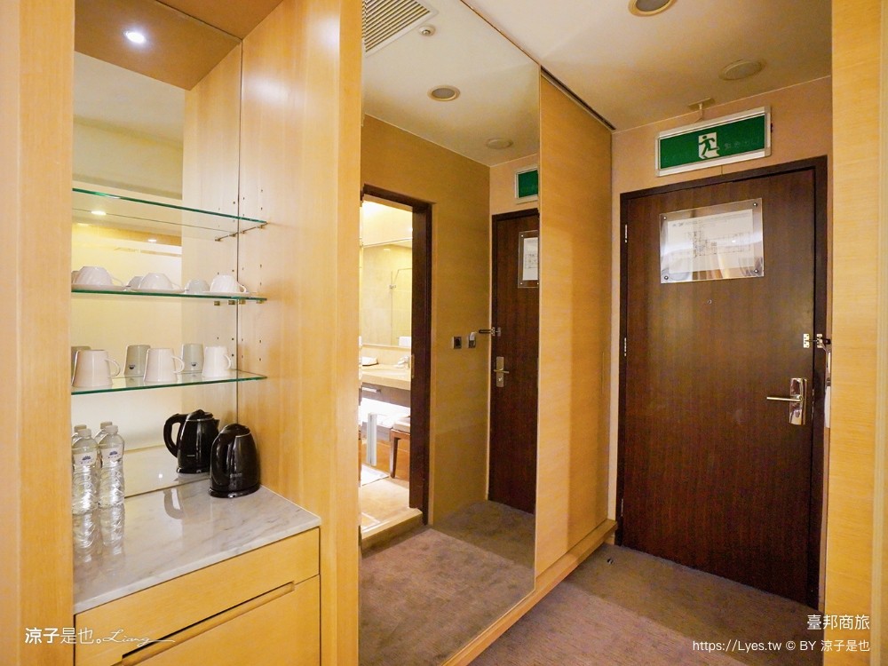 臺邦商旅 安平住宿推薦 房型 早餐 高CP值 台南親子住宿 空中花園 健身房 Gogoro