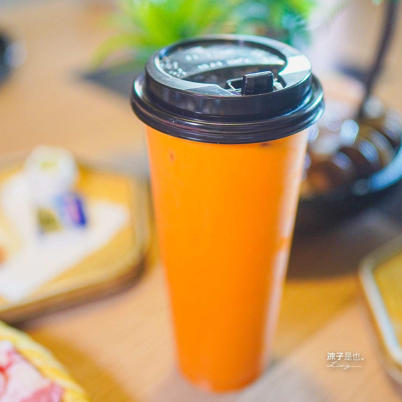 鍋泰暖 台中大里店 菜單 生日壽星優惠 泰式料理 火鍋吃到飽 自助吧 大里美食 親子友善餐廳 冬陰功火鍋 台中聚餐