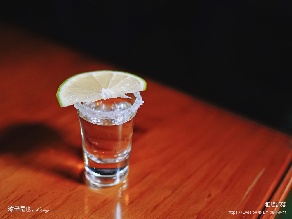 相逢部落 南投豪華露營 價位 懶人露營 一泊三食 調酒無限暢飲 和牛燒肉 龍蝦火鍋 訂房 評價