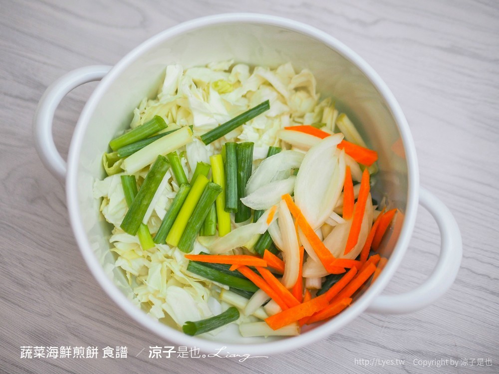 蔬菜海鮮煎餅食譜 韓式海鮮煎餅 比例 粉漿 沾醬 懶人簡單煮法