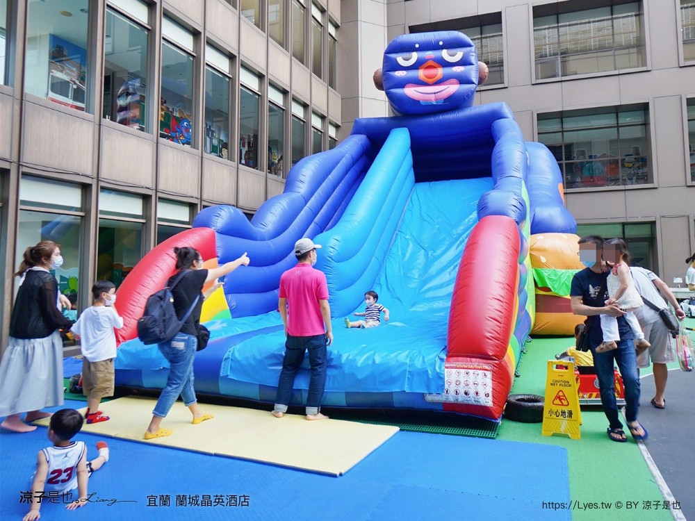 蘭城晶英酒店 宜蘭親子飯店 住宿券 宜蘭住宿 最新設施 趣七樓 房型 早餐 攻略 電影院 芬朵奇堡