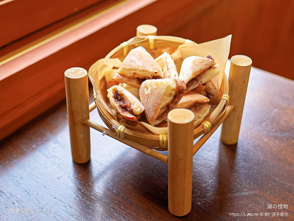 日月潭 湖の怪物 咖啡 湖的怪物菜單 南投魚池 紅龜粿 日式景觀餐廳 訂位 預約 電話