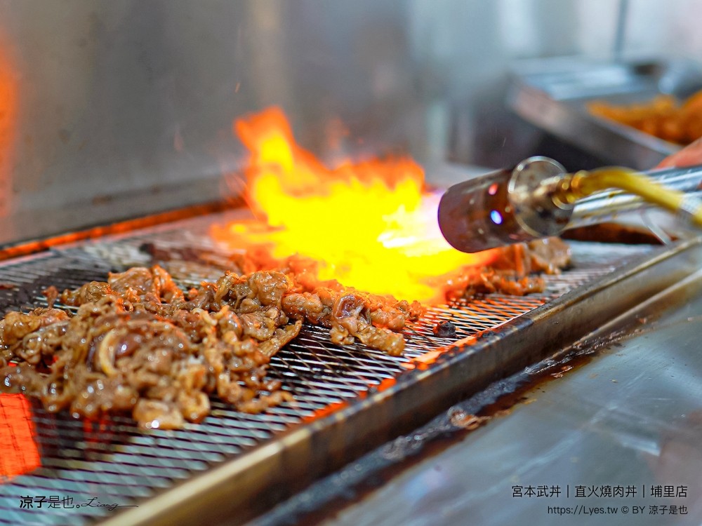 宮本武丼 菜單 宮本武丼直火肉山燒肉丼 埔里店 埔里美食 燒肉丼飯 南投美食 餐廳 小吃 肉控 埔里餐廳 外帶