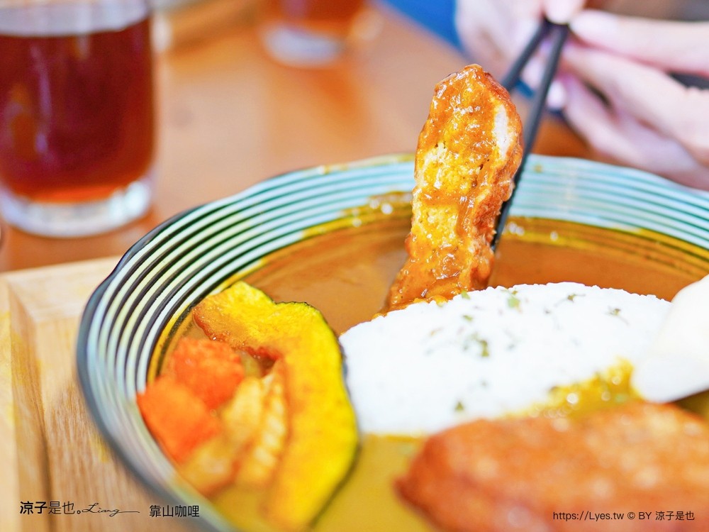 靠山咖哩 菜單 埔里美食 日式咖哩 南投小吃 埔里平價餐廳推薦 埔里景點