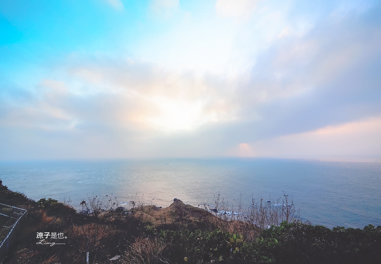 澎湖景點-外垵餌砲 外垵漁港 西嶼燈塔-異國風絕美漁港、西嶼夢幻白色漁翁島燈塔 台版聖托里尼與阿瑪菲海岸
