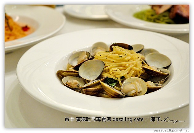 台中-Dazzling cafe 蜜糖吐司專賣店-終於吃到Dazzling cafe蜜糖吐司創始店