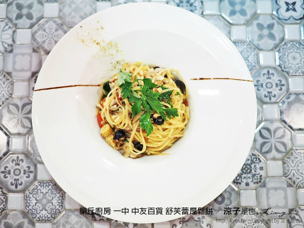 樂丘廚房 一中 中友百貨 舒芙蕾厚鬆餅