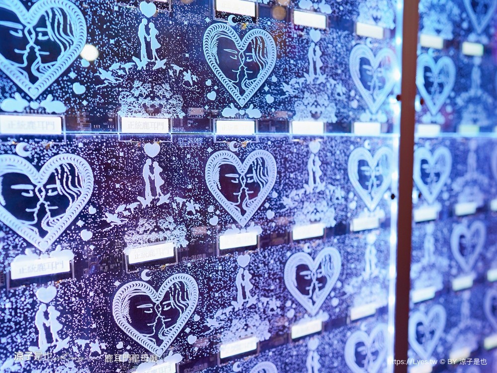 鹿耳門聖母廟 月老 台南景點 特色介紹 換裝攝影棚 鹿耳門聖母廟煙火 住宿 免門票 親子景點