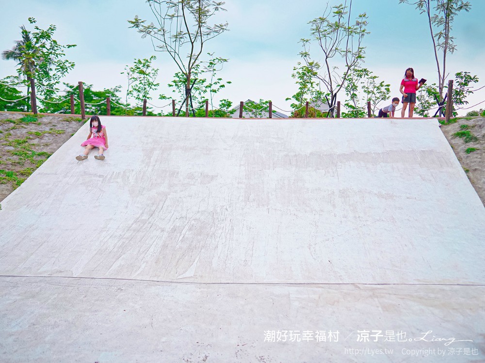 潮好玩幸福村 屏東親子景點 免門票親子公園 溜滑梯 盪鞦韆 沙坑 森林跑道