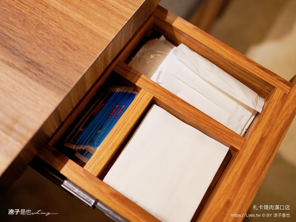 札卡燒肉 漢口店 菜單 台中燒肉餐廳 壽星優惠 迴轉燒肉 雙人套餐 日本a5和牛 和牛臭豆腐