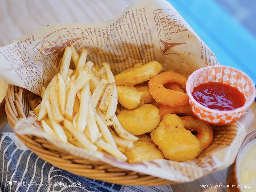 高跟鞋教堂 承意咖啡 菜單 美食推薦 嘉義布袋景點 布袋海景公園 嘉義水上教堂 情侶約會 灰姑娘的玻璃鞋