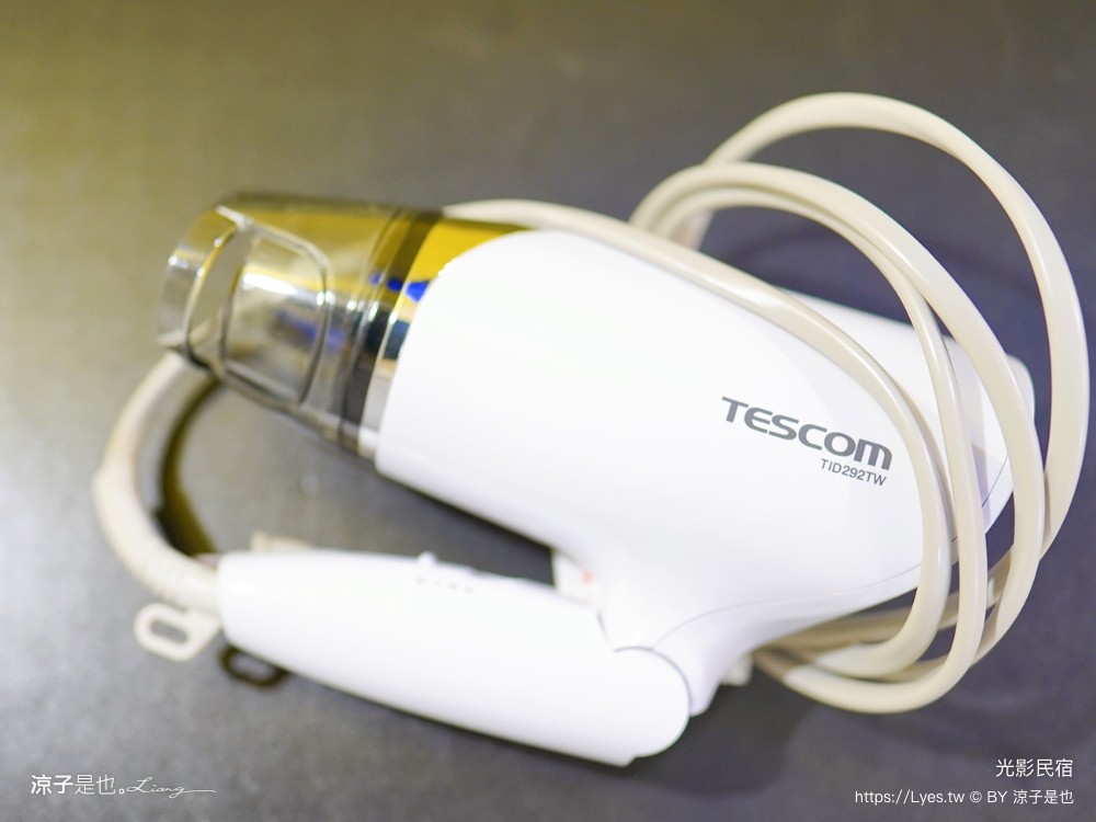 光影民宿 嘉義住宿推薦 布袋民宿 房型 雙人房 四人房 背包客